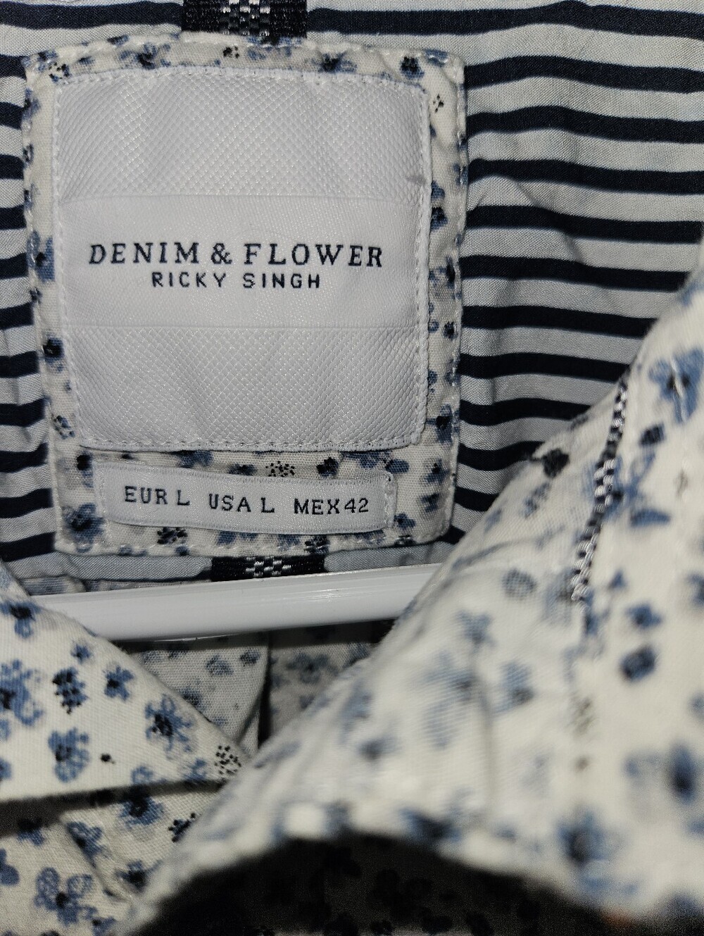 Denim & Flower Womans Floral Print Long Sleeve Button Up Shirt Size L - Picture 3 of 11